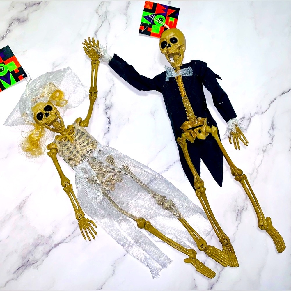 Halloween Decor 16” Funny JUST MARRIED Skeleton Couple Til Death- NWT